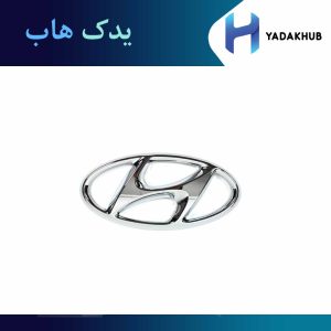 آرم H جلو پنجره سانتافه IX45